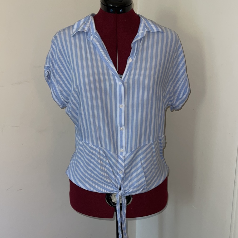 Jones NY Button up Shirt